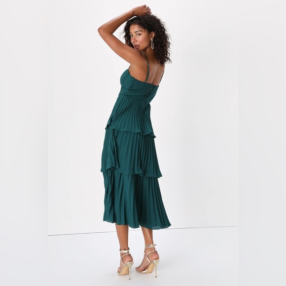 NWT Lulus cascading Crush Emerald Tiered Bustier Midi Dress - Picture 3 of 5